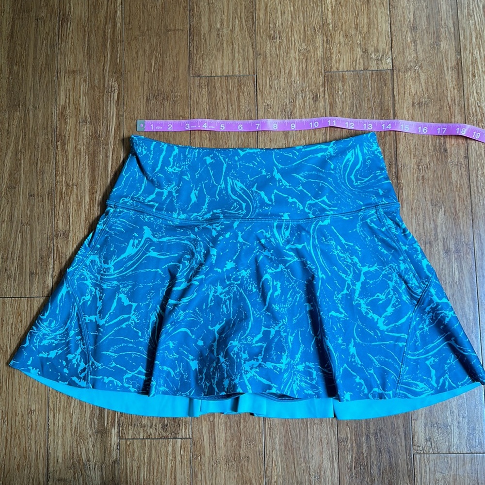 Athleta Ace Printed Tennis Skort 13.5" Ripple Marble Borealis Size Small - Picture 4 of 10